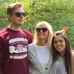 Meet your Posher, Carol